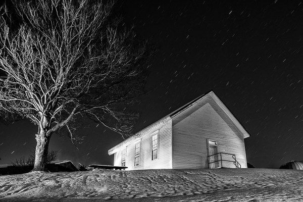 School_house_in_snow.jpg